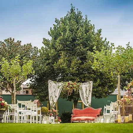 Szálloda Hotel Nadela *